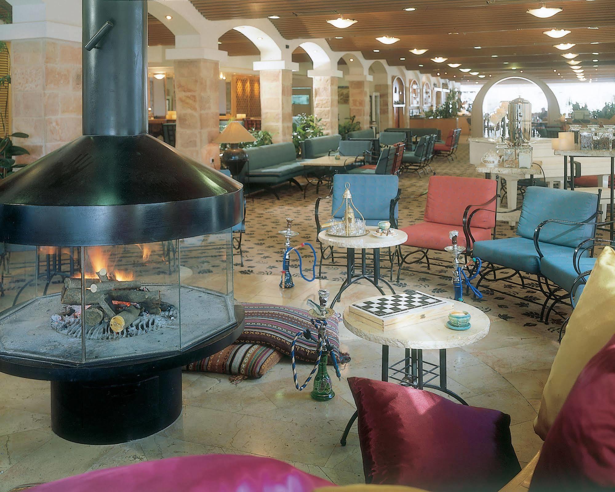 Ramon Inn By Isrotel Collection Мицпе-Рамон Ресторан фото